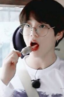 |Taekook| Bé Jeon đi học mẫu giáo