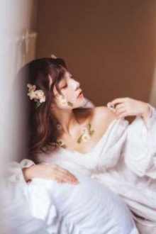 Nùng Ngọt Vực Sâu ( Ngự Tỷ )