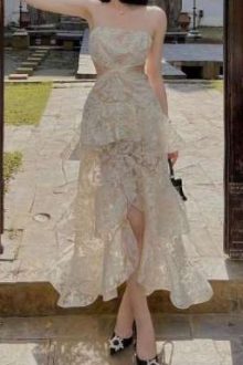 Câu Dẫn Chồng Của Chị Em Tốt